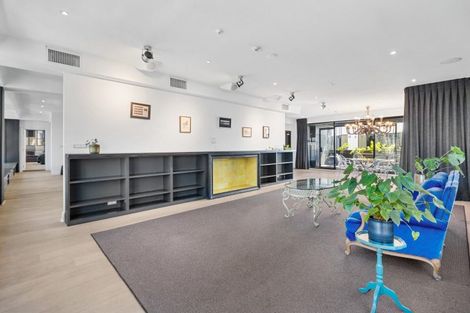 Photo of property in 9d/2 Saint Martins Lane, Grafton, Auckland, 1010