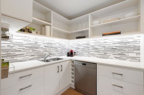 Photo of property in 33 Coast Boulevard, Papamoa Beach, Papamoa, 3118