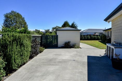 Photo of property in 39 Armstrong Avenue, Carterton, 5713