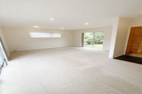 Photo of property in 3 Reelick Avenue, Pakuranga Heights, Auckland, 2010