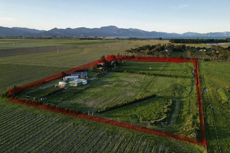 Photo of property in 92 Beacon Road, Dillons Point, Blenheim, 7273