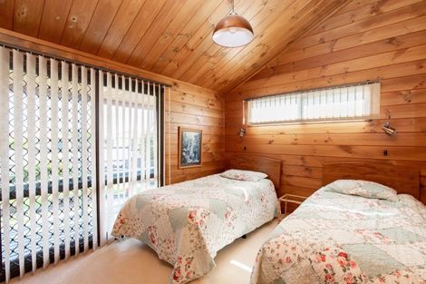 Photo of property in 2 Hale Place, Ngatea, 3503