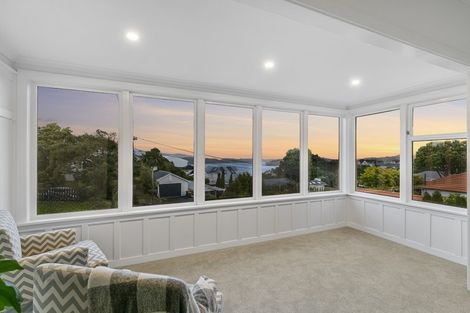 Photo of property in 7 Ranui Crescent, Khandallah, Wellington, 6035