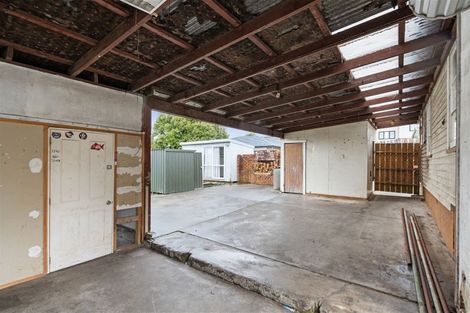 Photo of property in 25 Archibald Road, Kelston, Auckland, 0602