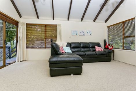 Photo of property in 1/62 Waiau Street, Torbay, Auckland, 0630