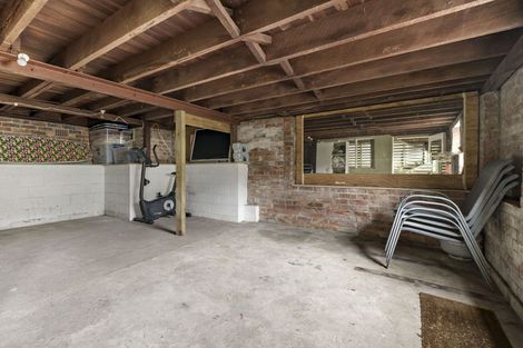 Photo of property in 39 Toru Street, Te Atatu Peninsula, Auckland, 0610