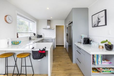 Photo of property in 5 Mitre Grove, Trentham, Upper Hutt, 5018