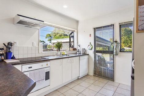 Photo of property in 1c Blackett Crescent, Meadowbank, Auckland, 1072