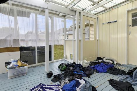 Photo of property in 22 Sandford Street, Trentham, Upper Hutt, 5018