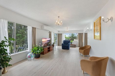 Photo of property in 107 Grande Vue Road, Hillpark, Auckland, 2102