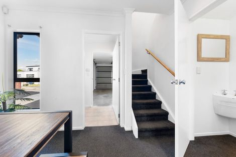 Photo of property in 1/4 Charlenne Close, Ranui, Auckland, 0612