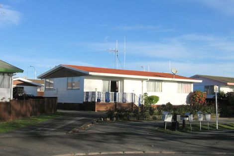 Photo of property in 4c Oak Avenue, Nawton, Hamilton, 3200