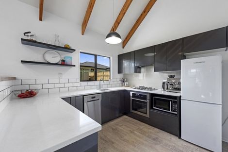 Photo of property in 14 Donegal Grove, Birchville, Upper Hutt, 5018