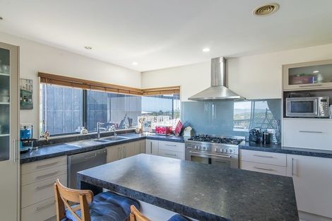 Photo of property in 54 Kakariki Grove, Waikanae, 5036