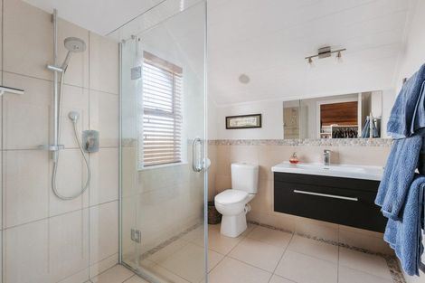 Photo of property in 15 Knightsbridge Place, Bethlehem, Tauranga, 3110