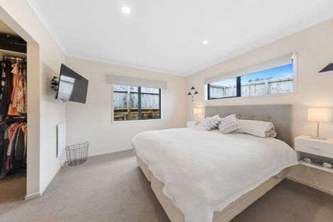 Photo of property in 77 Isabella Drive, Pukekohe, 2120