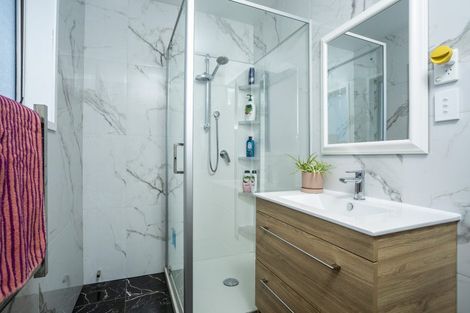 Photo of property in 1/10 Corric Hill, Torbay, Auckland, 0630