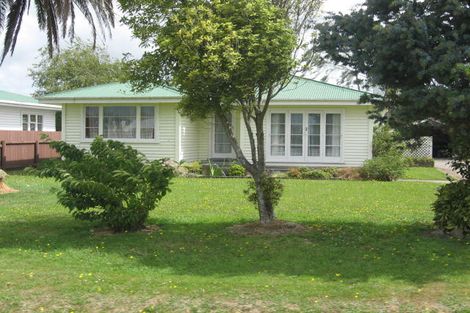 Photo of property in 12 Tiraumea Road, Pahiatua, 4910
