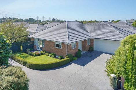 Photo of property in 24 Chesterfield Mews, Russley, Christchurch, 8042