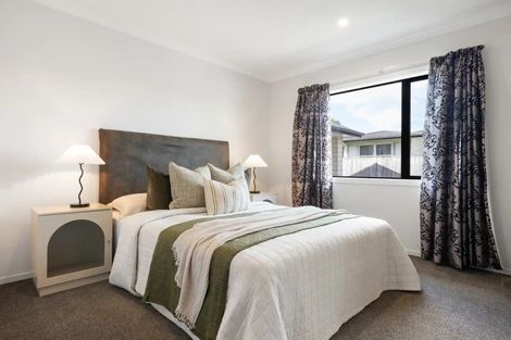 Photo of property in 82 Grey Street, Cambridge, 3434
