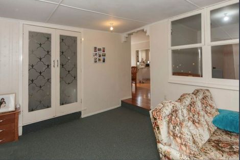 Photo of property in 24 Coniston Avenue, Te Atatu South, Auckland, 0610