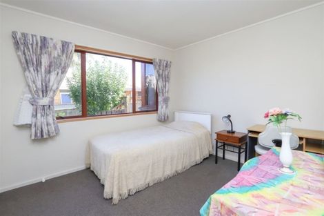 Photo of property in 12 Parkview Avenue, Western Heights, Hamilton, 3200