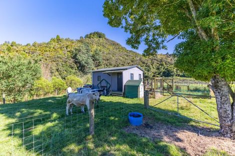Photo of property in Ruatiti Cottage, 1693 Ruatiti Road, Ruatiti, Raetihi, 4696