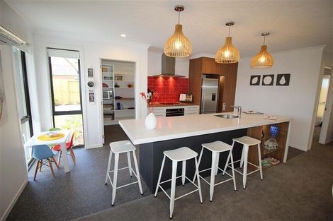 Photo of property in 2 Te Kio Crescent, Papamoa Beach, Papamoa, 3118