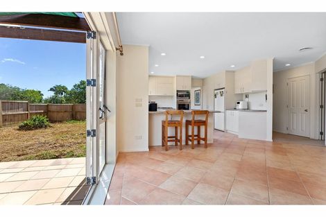 Photo of property in 110 Landing Drive, Albany, Auckland, 0632