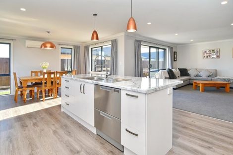 Photo of property in 8 Claremont Crescent, Amberley, 7410