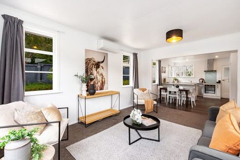 Photo of property in 16 Rintoul Grove, Stokes Valley, Lower Hutt, 5019