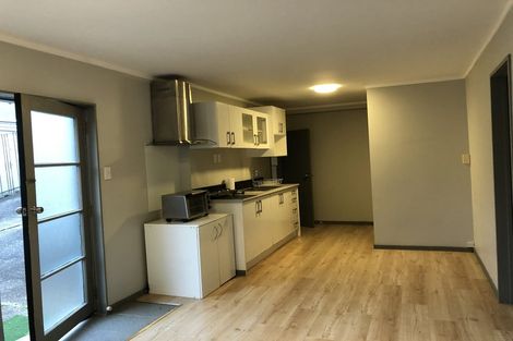 Photo of property in 1/288 Sunset Road, Windsor Park, Auckland, 0632