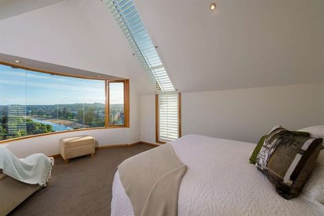 Photo of property in 11 Clifton Road, Browns Bay, Auckland, 0630