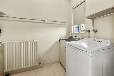 Photo of property in 6 Robertson Street, Glenholme, Rotorua, 3010