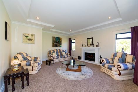 Photo of property in 12 Oak Place, Poraiti, Napier, 4112