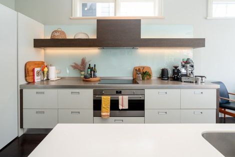 Photo of property in 91 Brougham Street, Mount Victoria, Wellington, 6011