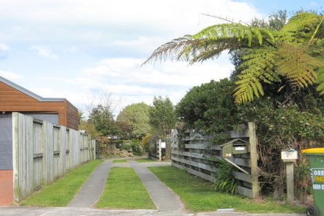 Photo of property in 24 Webb Place, Papamoa Beach, Papamoa, 3118