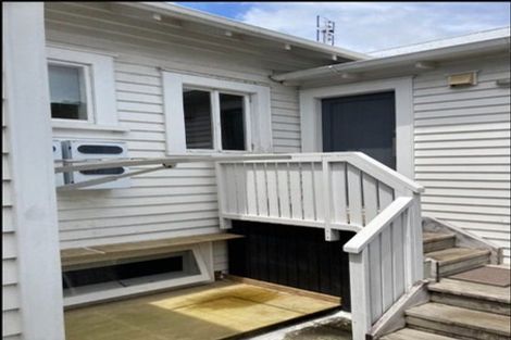 Photo of property in 2/3 Park Avenue, Takapuna, Auckland, 0622