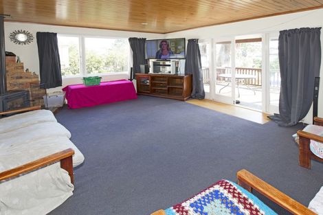 Photo of property in 30 Tiri Road, Manly, Whangaparaoa, 0930