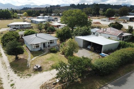 Photo of property in 39 Parnassus Street, Waiau, 7332