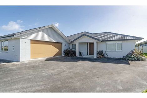 Photo of property in 6 Halyard Loop, Haruru, 0204