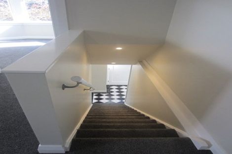 Photo of property in 2/139 Wadestown Road, Wadestown, Wellington, 6012