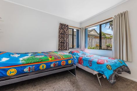 Photo of property in 8 Millstream Drive, Henderson, Auckland, 0610