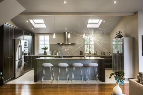 Photo of property in 16 Calliope Road, Devonport, Auckland, 0624