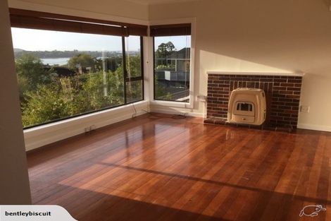 Photo of property in 105 Sylvan Avenue, Northcote, Auckland, 0627