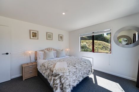 Photo of property in 12 Greenstone Place, Fernhill, Queenstown, 9300