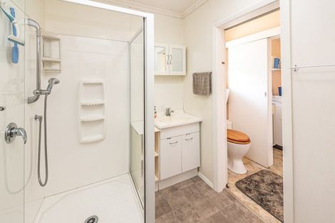 Photo of property in 40 Selwyn Crescent, College Estate, Whanganui, 4500