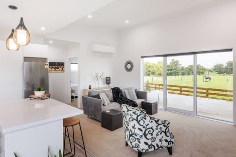 Photo of property in 33 Meavy Lane, Ashhurst, Palmerston North, 4470