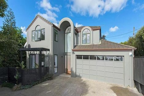 Photo of property in 2/28 Hart Road, Hauraki, Auckland, 0622