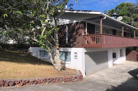 Photo of property in 4 Sispara Place, Beach Haven, Auckland, 0626